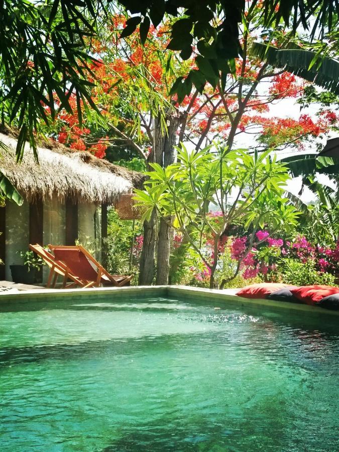 Tanjungan Hotel Gili Gede Exterior photo
