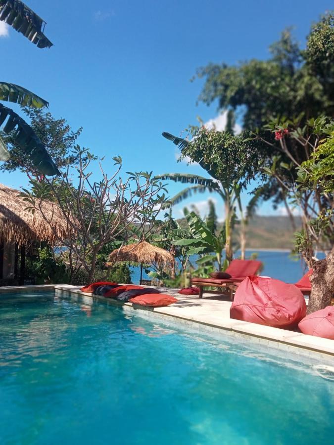 Tanjungan Hotel Gili Gede Exterior photo
