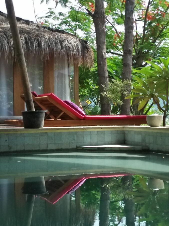 Tanjungan Hotel Gili Gede Exterior photo